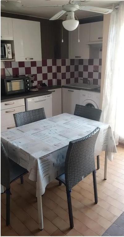 Appartement T2 Avec Piscine, Proche De La Plage Et Du Port Gruissan Kültér fotó